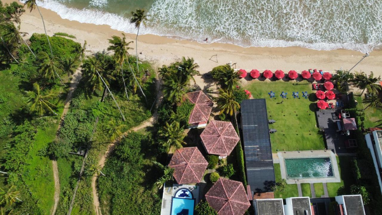 Alma Beach Hotel Weligama Kültér fotó