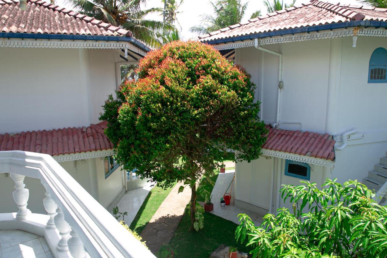 Alma Beach Hotel Weligama Kültér fotó