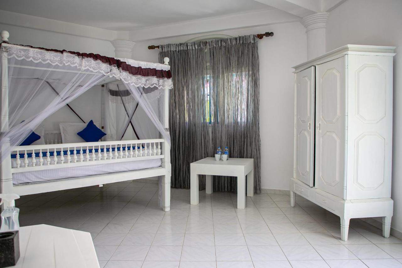 Alma Beach Hotel Weligama Kültér fotó